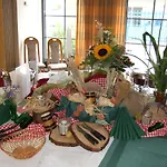 Hotel Buergerhaus *