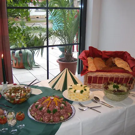 Buergerhaus Hotel *