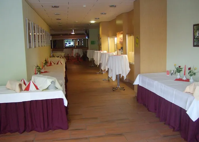 Buergerhaus Szálloda *